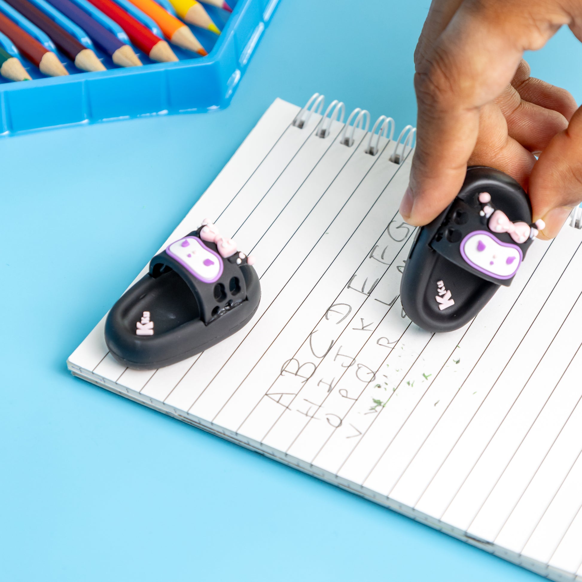 Mini Shoe Erasers for Kids – Cute Cartoon Slip-On Design (Set of 2)
